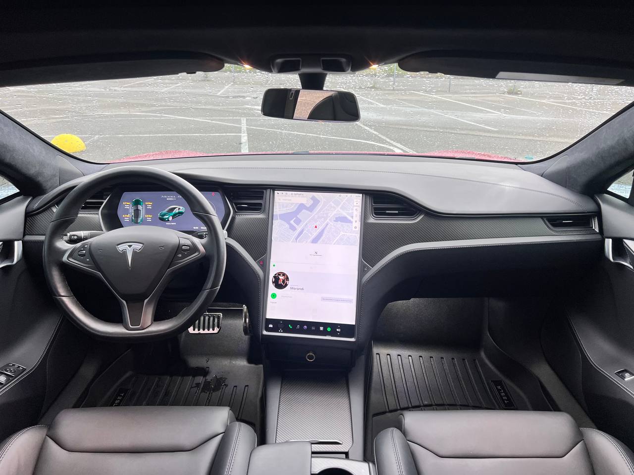 Tesla model S 100D місце водія