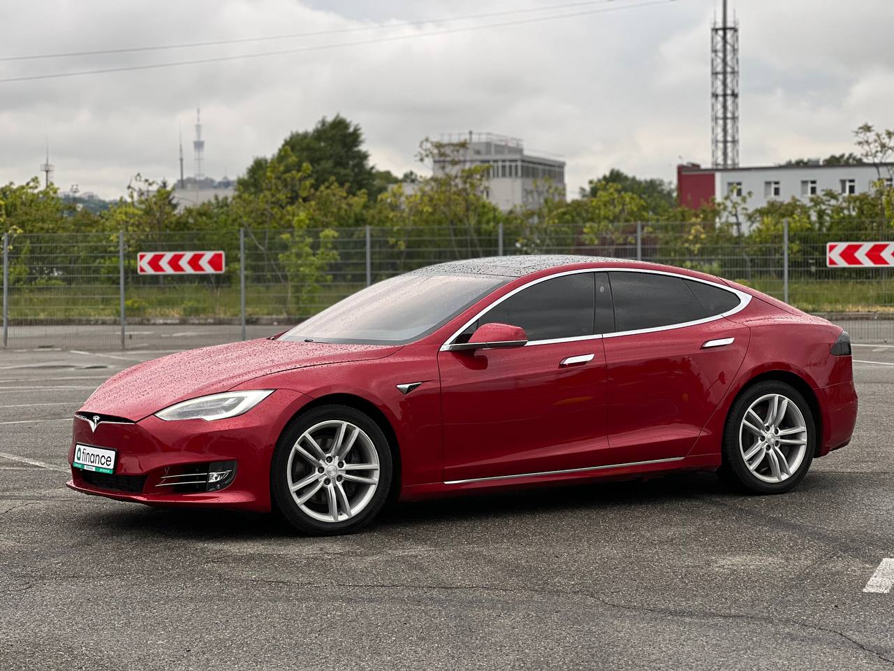 Tesla model S 100D в лізинг в Україні