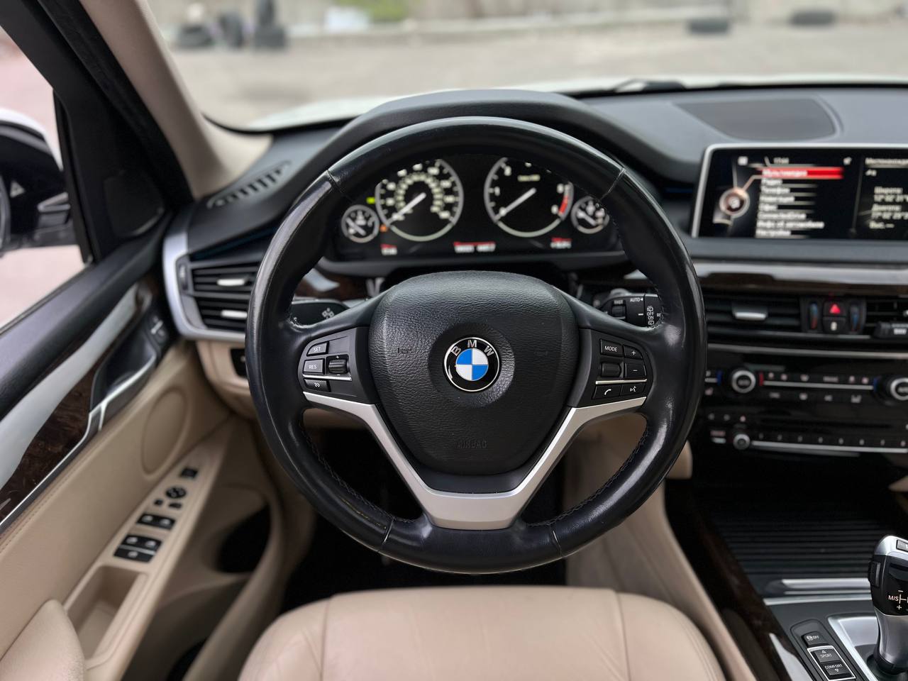 bmw x5 2014 місце водія
